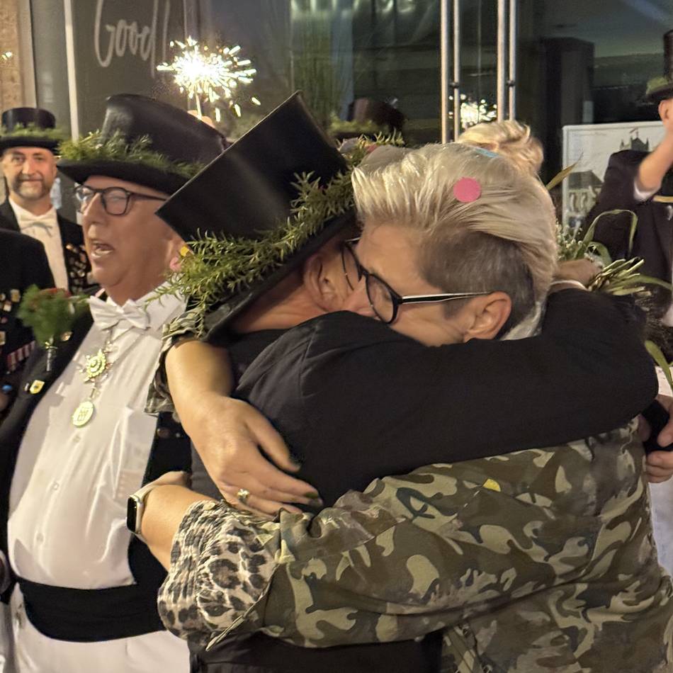Schützenfestlicher Heiratsantrag in Neuss: Und sie hat Ja gesagt!