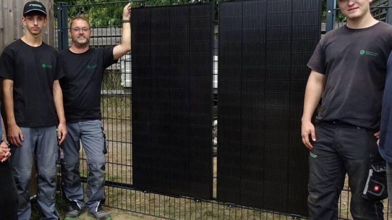 Kinderbauernhof in Meerbusch: Handwerker spenden ein Solar-Kraftwerk an die Arche Noah