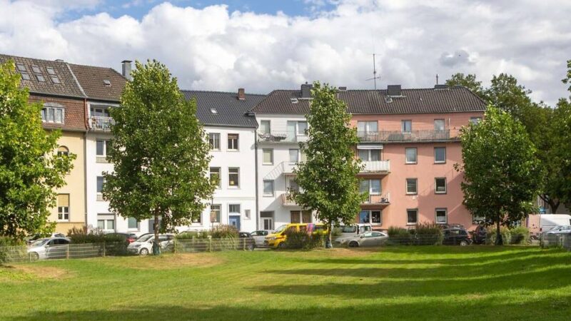 Mehr Grün für Krefeld: Stadt will Von-Beckerath-Platz attraktiver gestalten