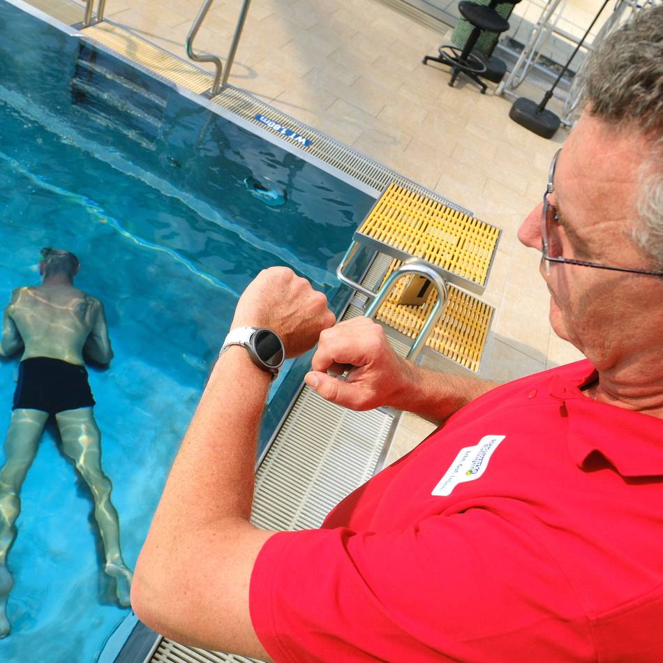 In Lintorf erprobt: Allwetterbad: Neues KI-System kann Leben retten