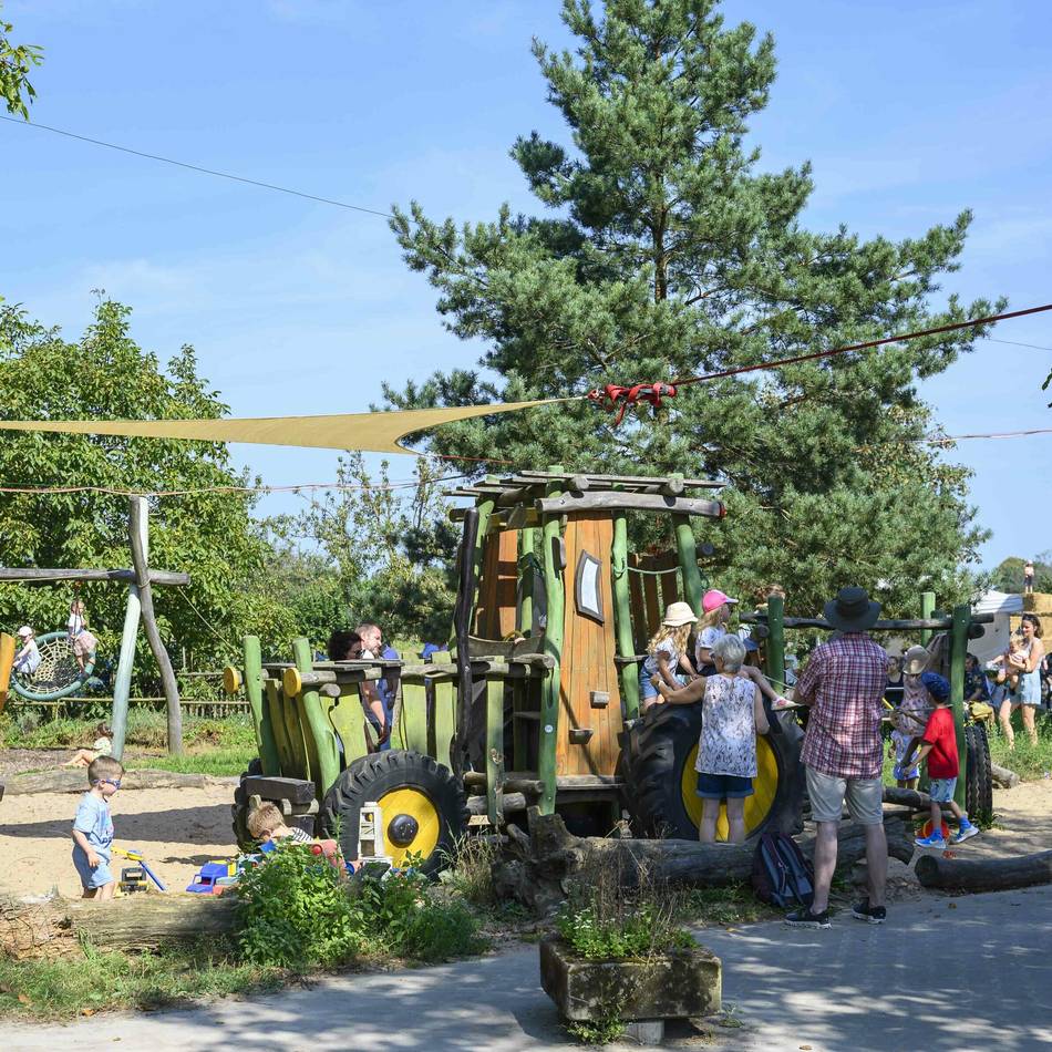 Lammertzhof in Büttgen: Erstmals über 50 Stände beim Hoffest dabei