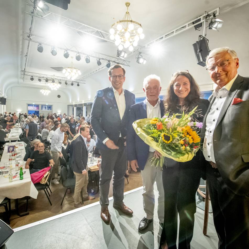 Bosbach und Kubicki in Bergisch Gladbach: Politik-Urgesteine zwischen humoristisch und nachdenklich
