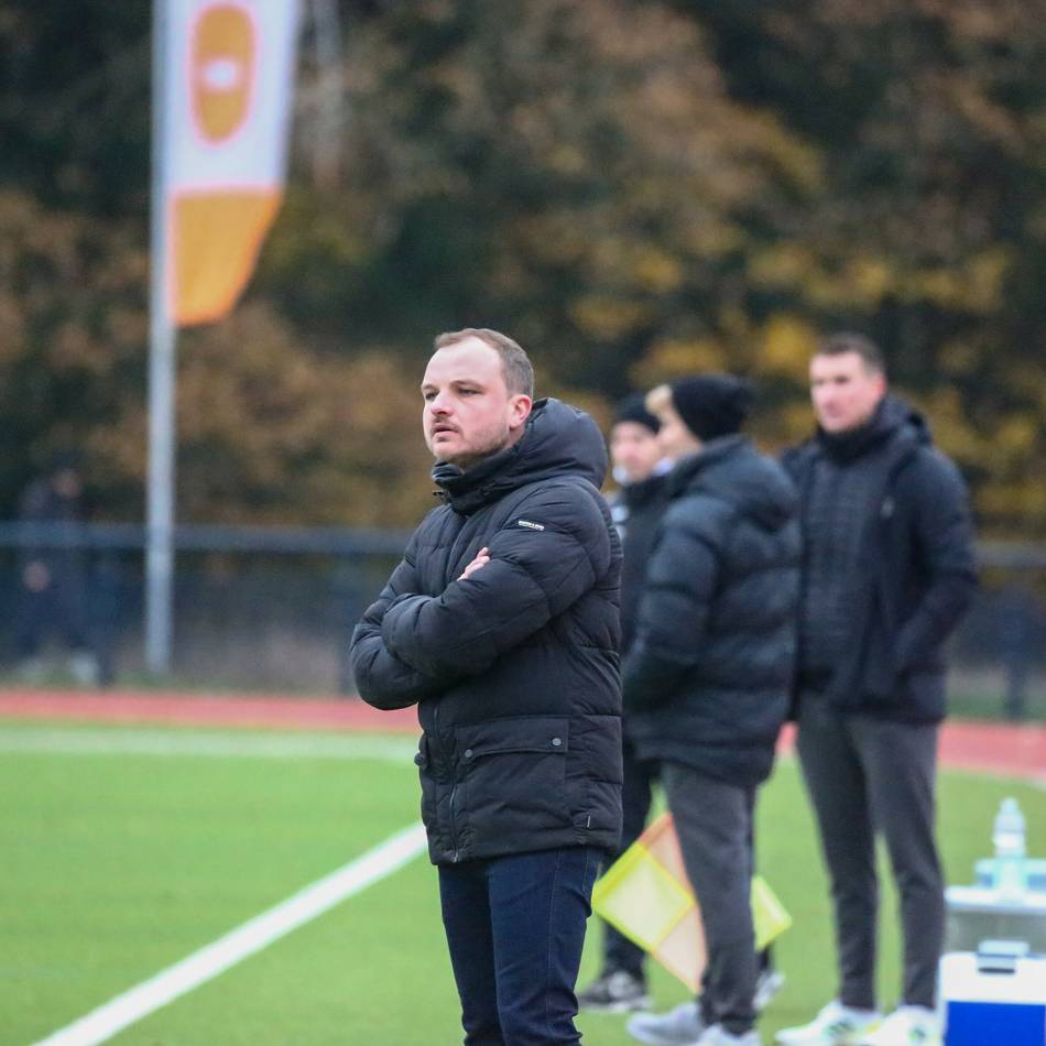 In der Fußball-Bezirksliga: Erste Siege für Fischeln und Grefrath