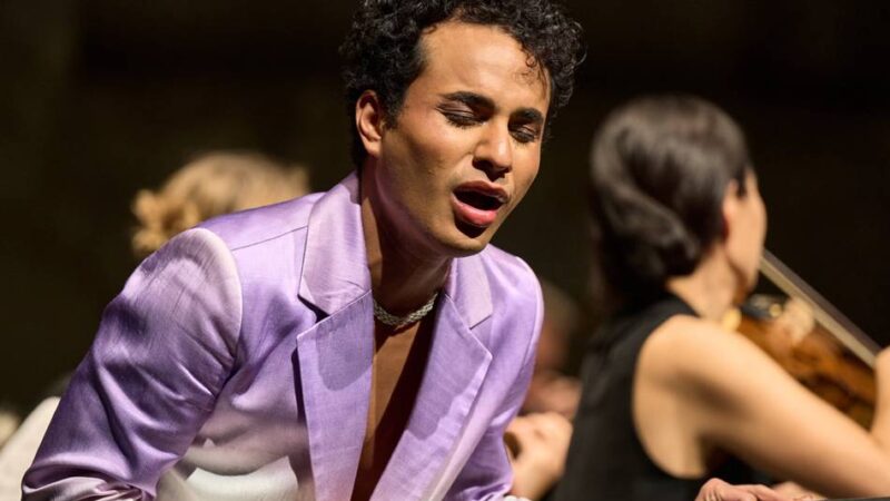 High on Händel bei der Ruhrtriennale: Männlicher Sopran mit feinen Tönen auf High Heels