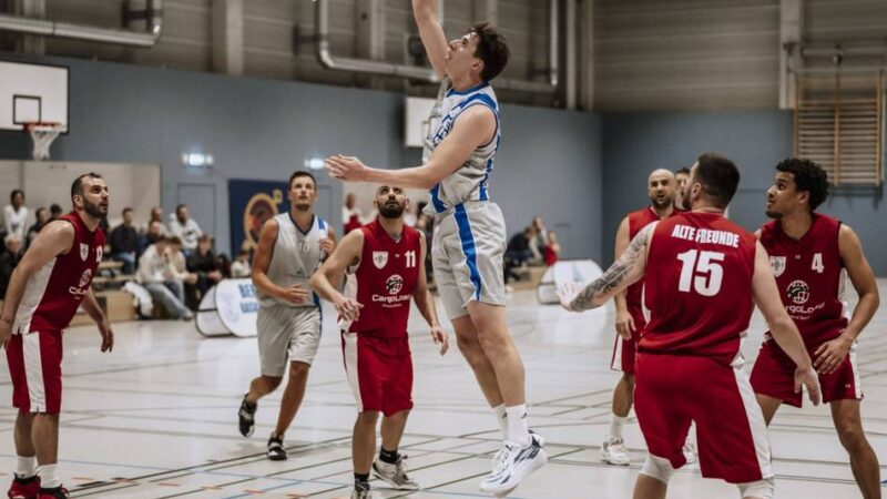 Heimsieg im WBV-Pokal: Rheinbergs Basketballer schreiben Vereinsgeschichte