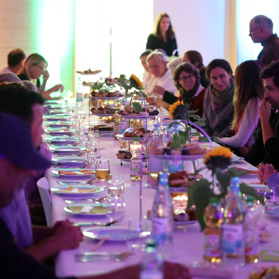 Veranstaltung in Mönchengladbach: Zwischen Zaziki und Baklava – Andere Kulturen kennenlernen beim Internationalen Gastmahl