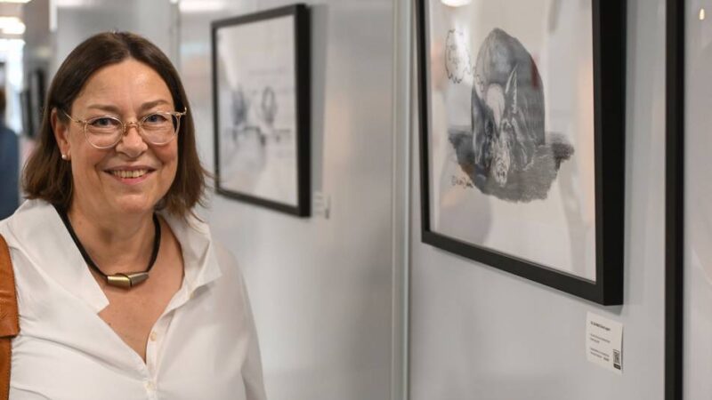 Neue Ausstellung im Rathaus in Kempen: Karin Drabben malt Tiere mit Mimik