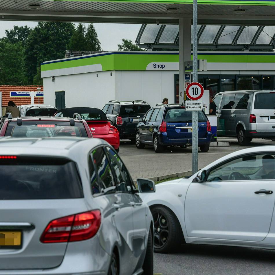 Steuerpläne in Den Haag: Niederländischer Tanktourismus im Kreis Kleve könnte zunehmen