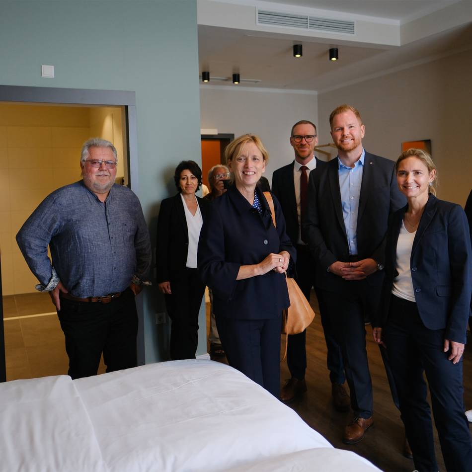 Ministerin Karin Prien besucht Heiligenhaus: „Gute Erziehung geht nicht ohne Familie“