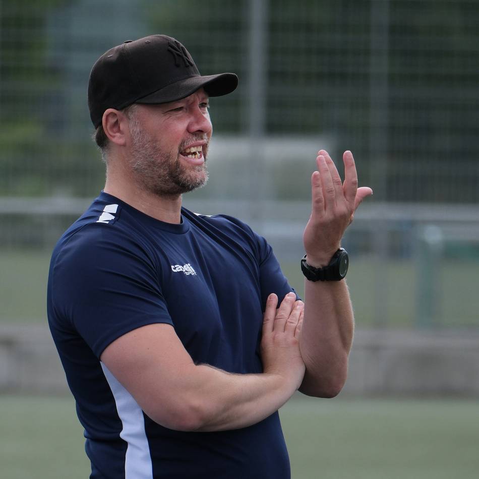 Auswärtsspiele in der Bezirksliga: Ratinger U23 und SV Hösel vor lösbaren Aufgaben