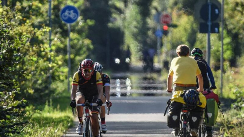 Zwischen Kleve und der Grenze: „Grüne Welle“ für Radfahrer auf der Europa-Radbahn?