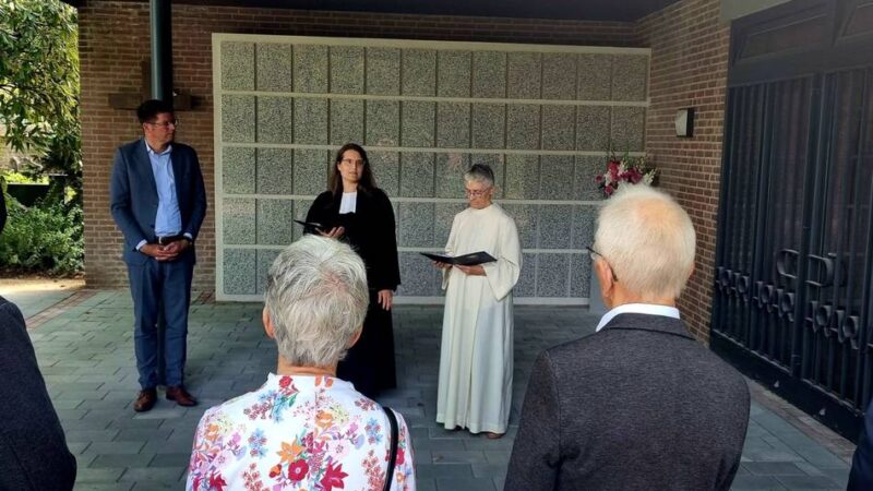 Platz für bis zu 180 Urnen: Kolumbarium in Holzweiler eingesegnet