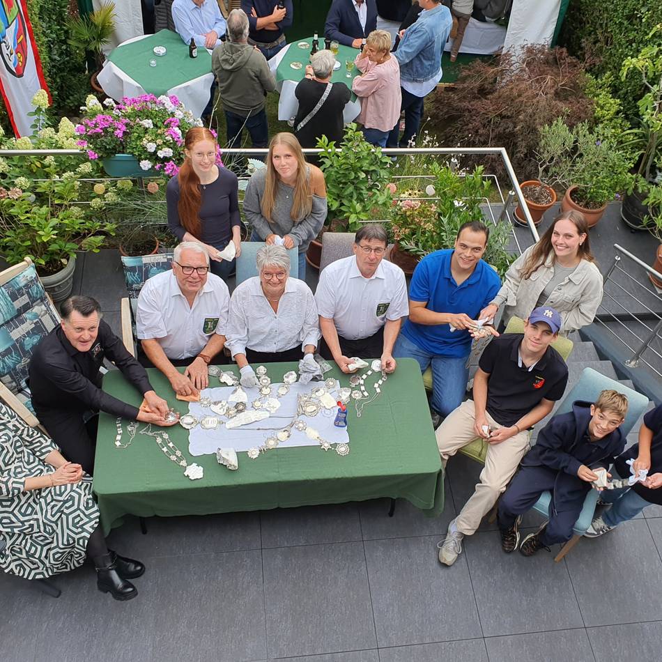 Brauchtum und Party in Meerbusch: Strümp bereitet sich auf fünftägiges Schützenfest vor