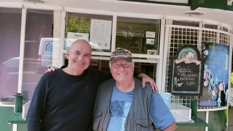 Besonderer Kiosk in Meerbusch: Das Champagnerbüdchen ist über Stadtgrenzen hinaus bekannt