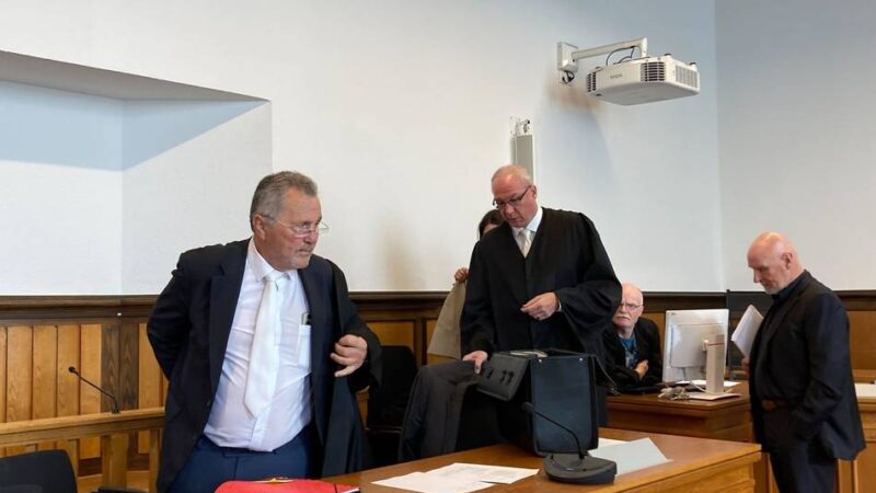 Prozess gegen Ex-Präsident des SV Straelen: Prozess um nicht gemeldete Löhne – Tecklenburg räumt Vergehen ein