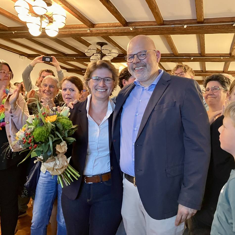 CDU bleibt stärkste Kraft, AfD legt zu: Iris Itgenshorst feiert klaren Wahlsieg und ist neue Bürgermeisterin von Kerken