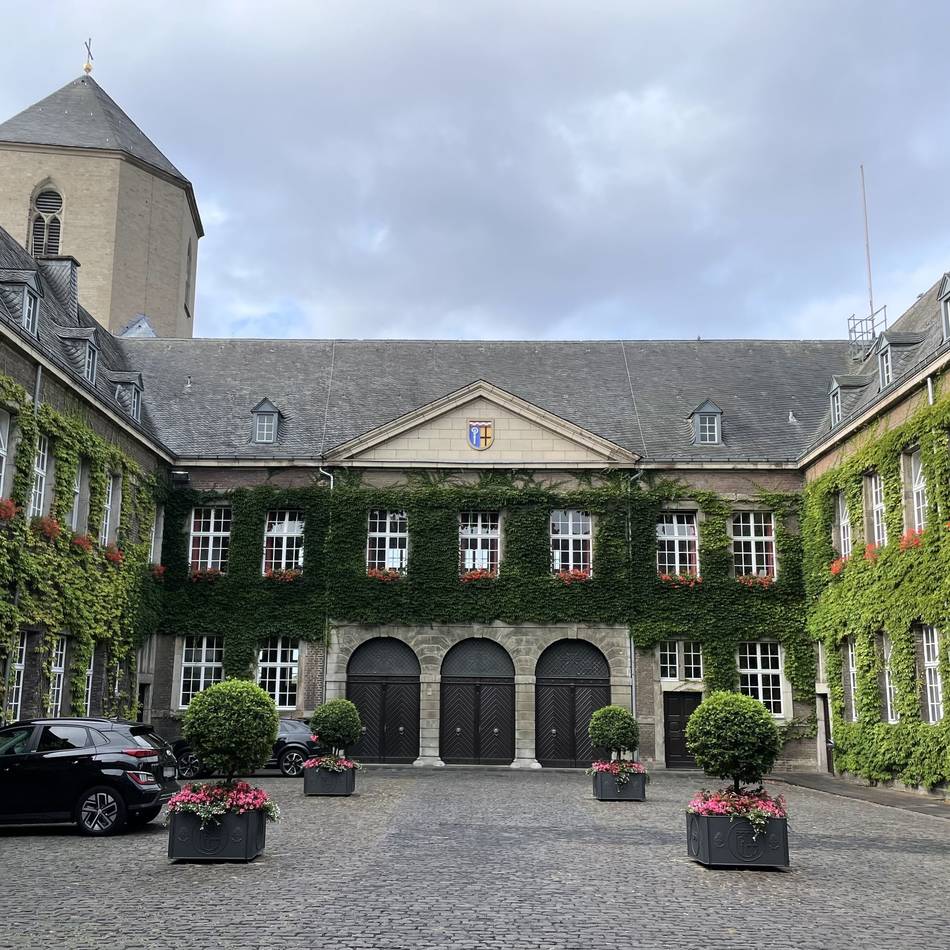 Kommunalwahl 2025: Neun Kandidaten im Rennen ums Mönchengladbacher Rathaus – bald wird gewählt