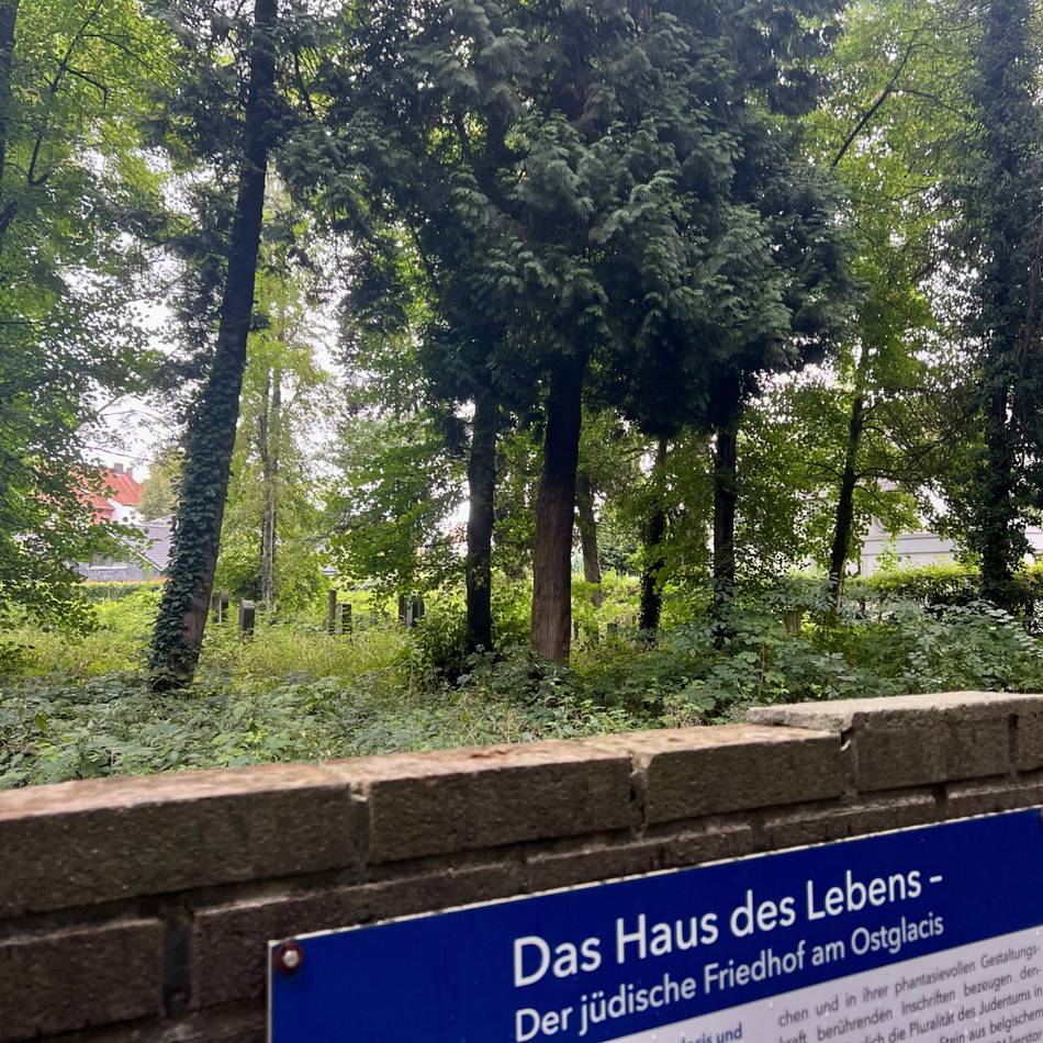 Digitale Karte gibt Auskunft: Wo im Kreis Wesel jüdische Friedhöfe geschändet wurden