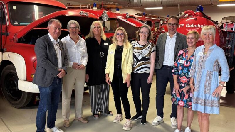 Im Lövenicher Feuerwehrmuseum in Erkelenz: Job-Speeddating stößt auf großes Interesse