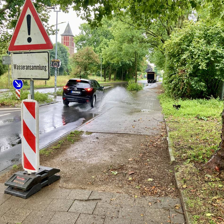 Folgen des Unwetters: Feuerwehr rund zehn Stunden im Dauereinsatz