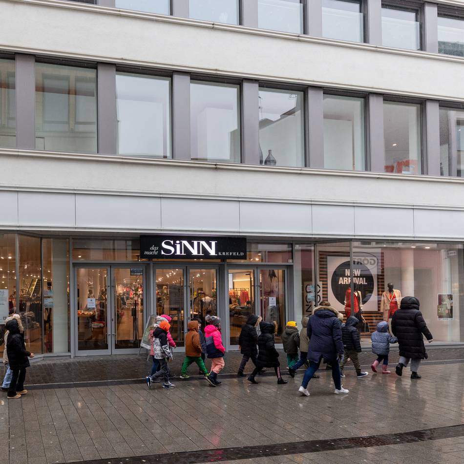 Zukunft für 35 Mitarbeitende: Modehaus Sinn in Krefeld übersteht Insolvenzverfahren