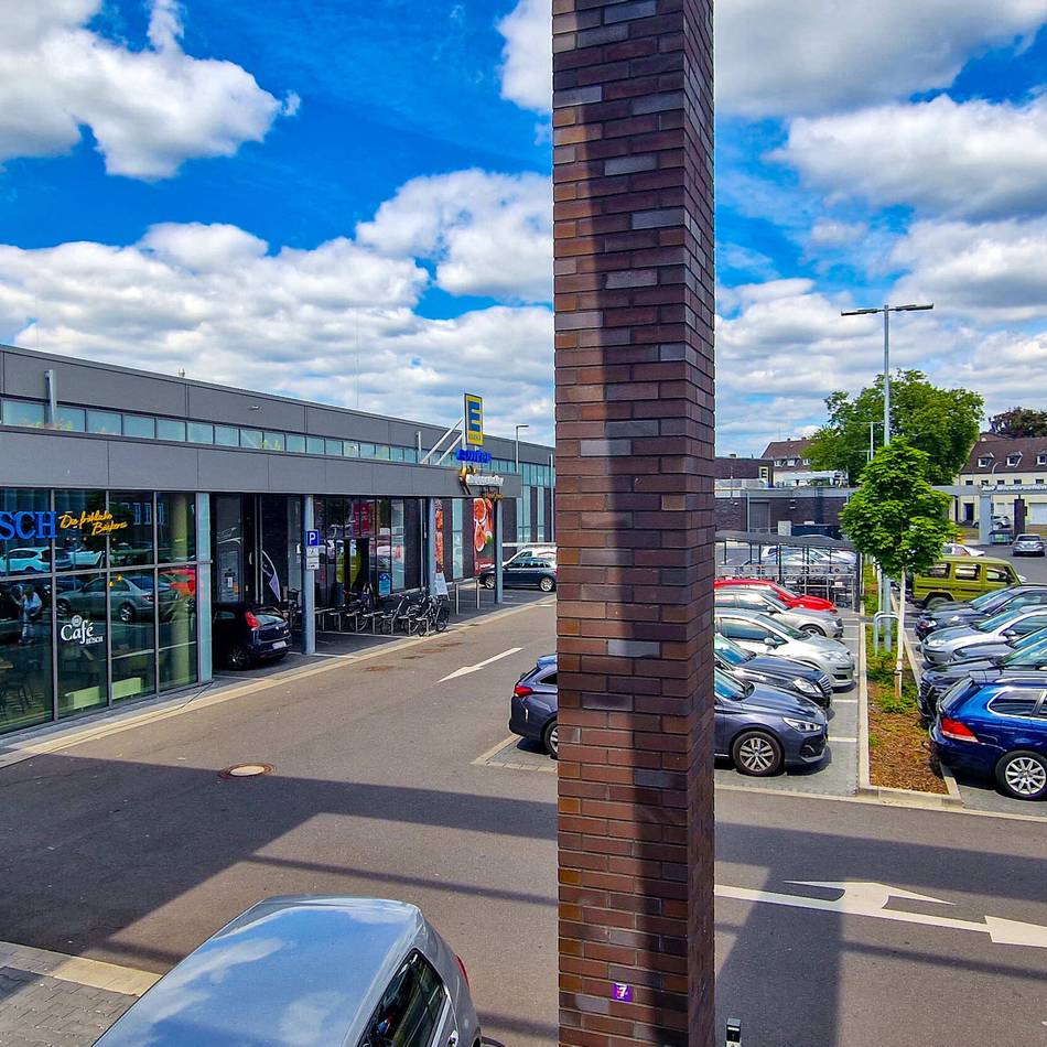 Parken in Geldern: Zeitlimit auf Edeka-Parkplatz an Sonn- und Feiertagen aufgehoben