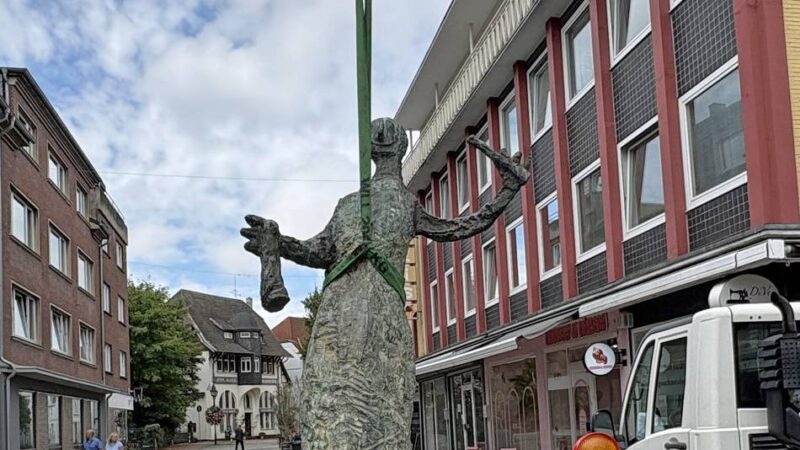 Innenstadtumbau in Moers: Skulptur muss umziehen
