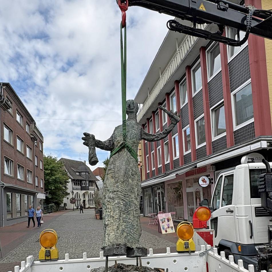 Innenstadtumbau in Moers: Skulptur muss umziehen