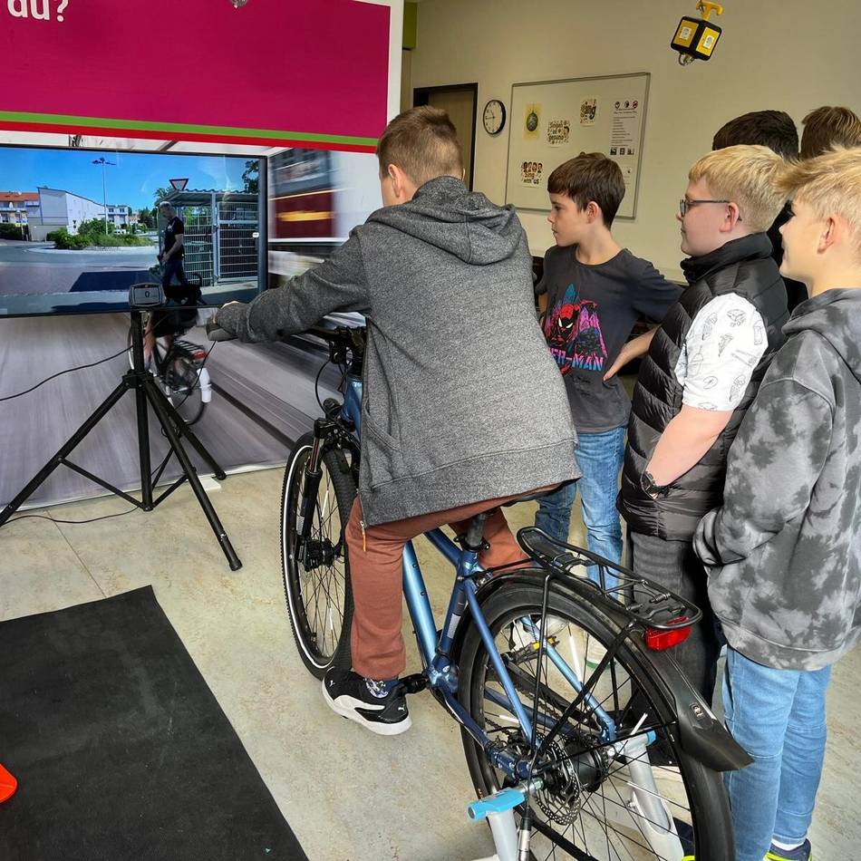 Projekt in Geldern: Realschüler trainieren für mehr Sicherheit im Straßenverkehr