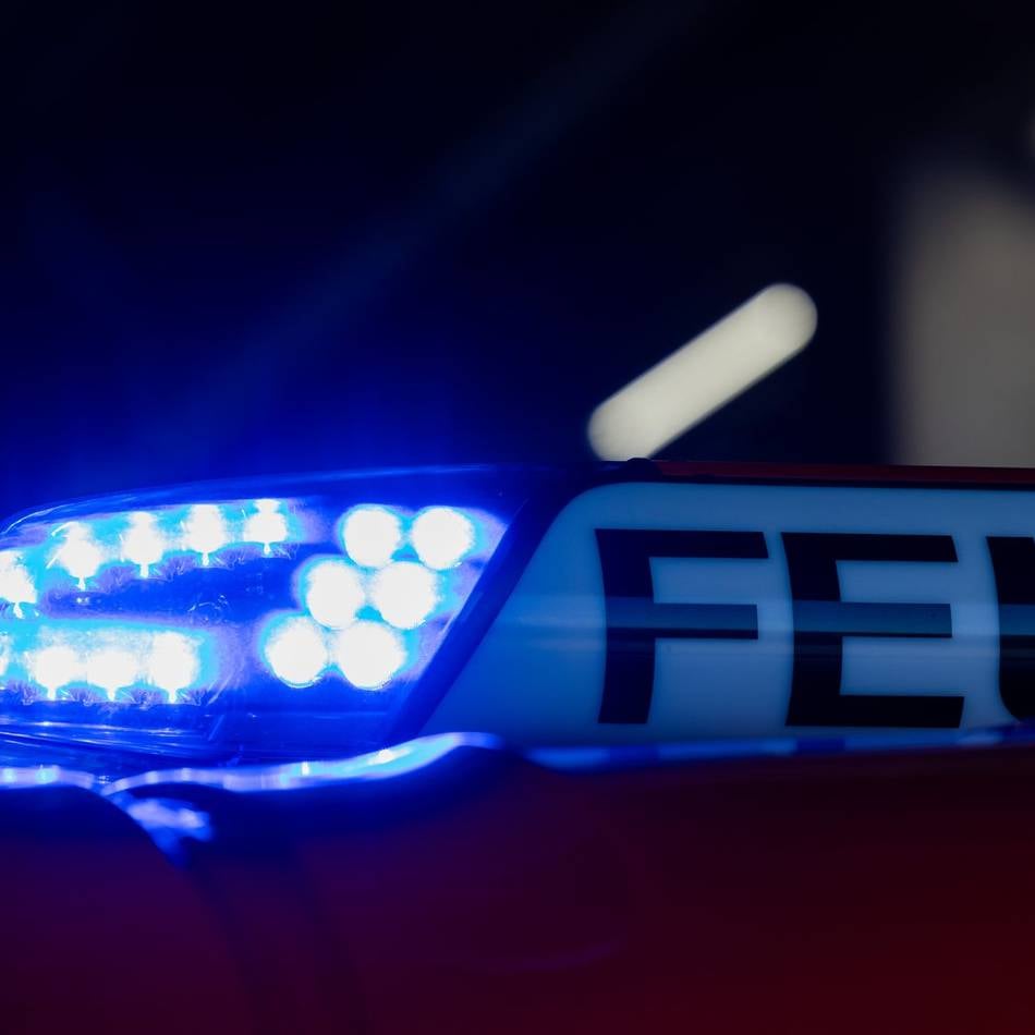 Vorfall am Bahnhof Rheydt: Arbeiter von Zug erfasst und schwer verletzt