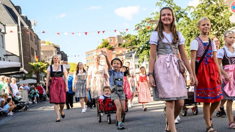 Stadtschützenfest 2025 in Mönchengladbach: Schützen feiern ein „Heimatfest mit Jeföhl“