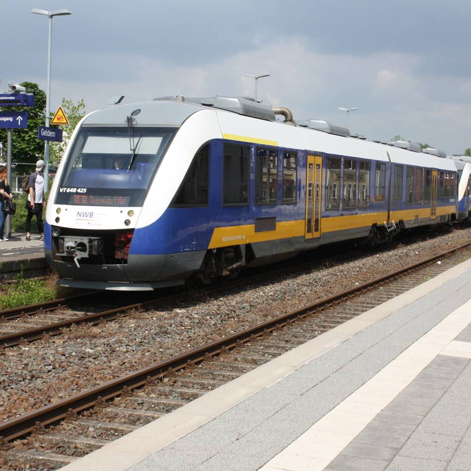 Schreiben an NRW-Verkehrsminister: Kreis Kleve fordert Halbstundentakt für den Niersexpress am Wochenende