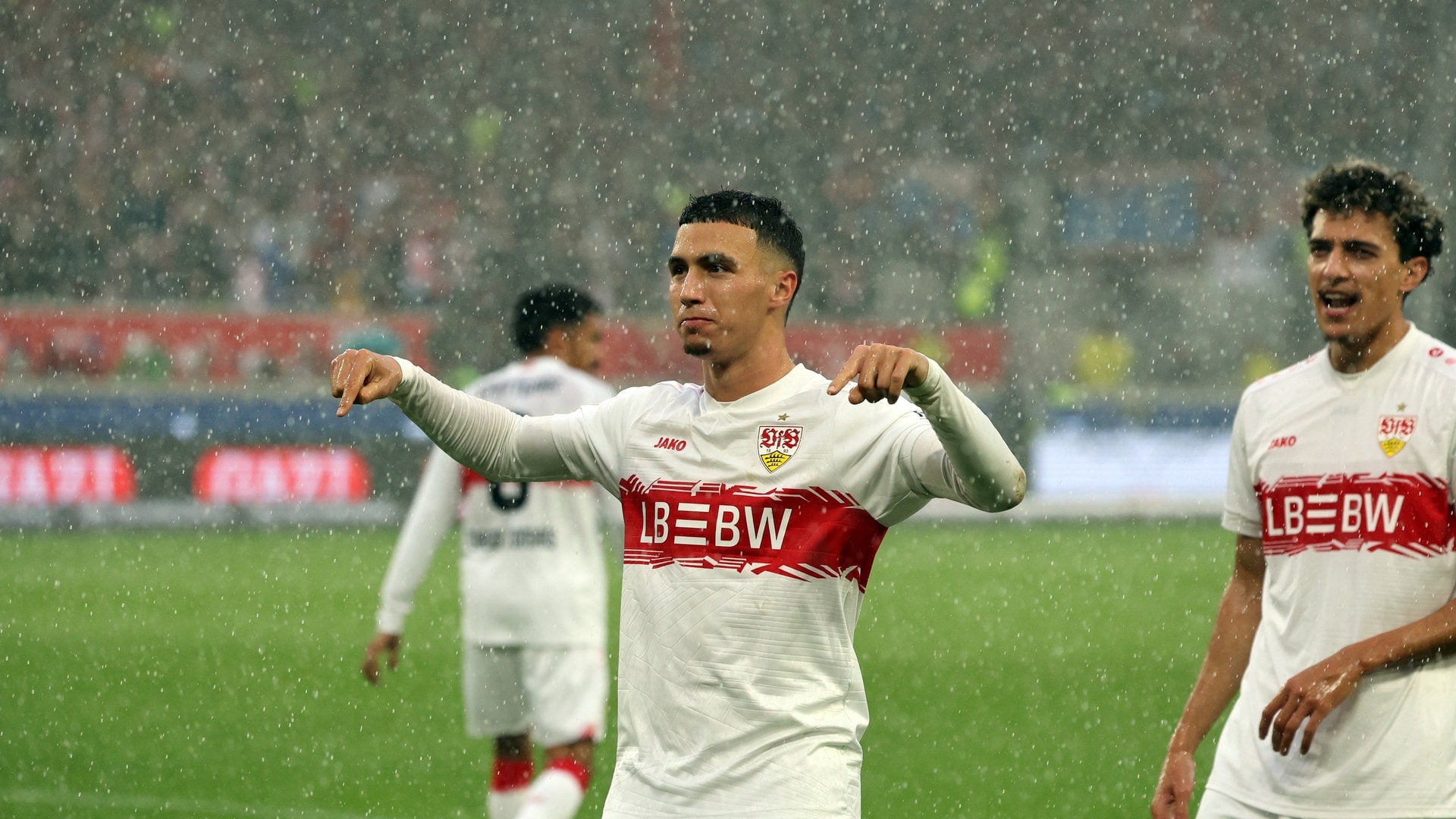„Sehr gesegnet“: VfB Stuttgart schwärmt von Bilal El Khannouss