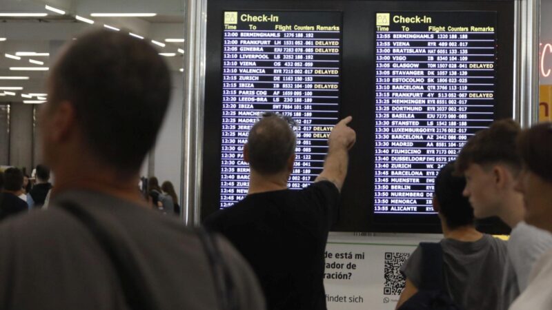 Wegen Regen und Unwettern: Weiterhin erhebliche Verspätungen am Flughafen von Mallorca