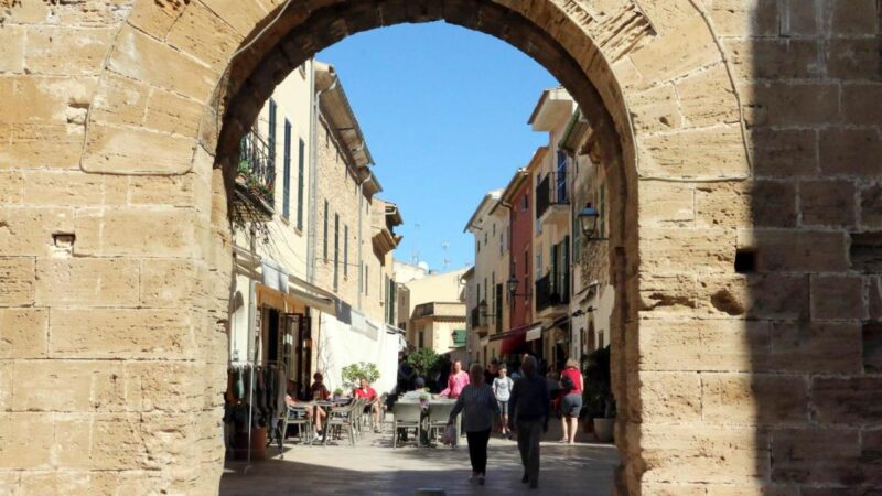 Alcúdia begrüßt den Herbst mit strahlendem Sonnenschein