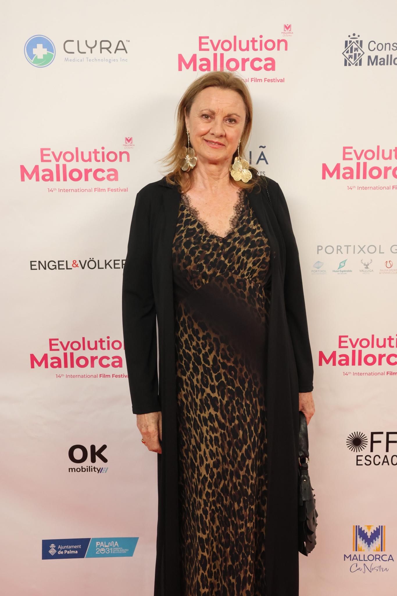 Im Rentenalter plötzlich Regisseurin: Diese Mallorca-Deutsche lebt mit über 60 ihren Traum