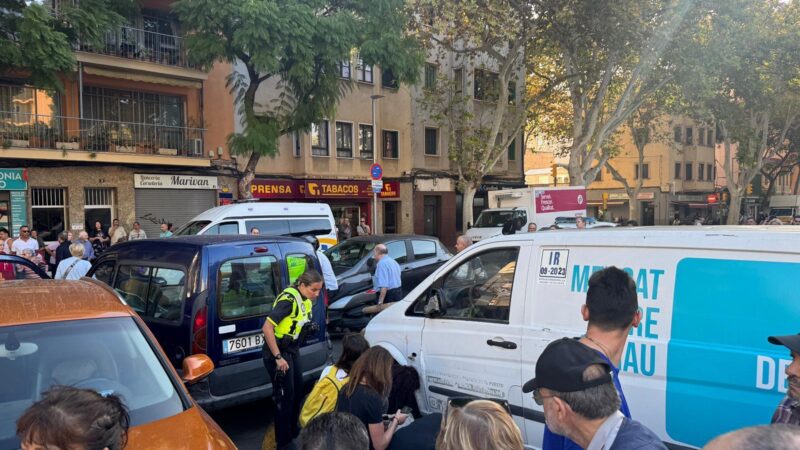 Drama an beliebtem Mallorca-Markt: Lieferwagen überrollt Passantin!