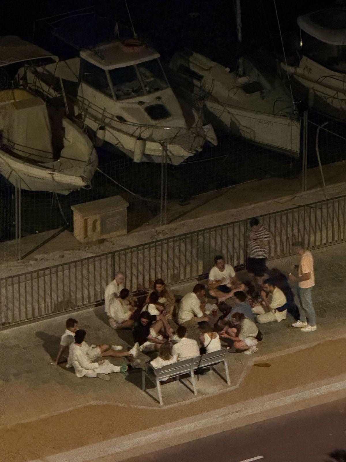 Palmas Uferpromenade außer Kontrolle: Alkohol trotz Verbot – Anwohner gehen jetzt drastisch vor!