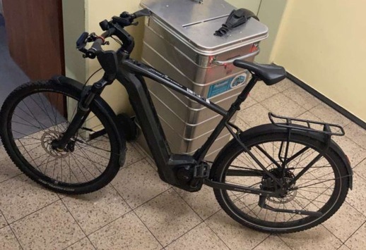 POL Schwaben Nord: 1943 – Polizei ermittelt nach Fahrraddiebstahl