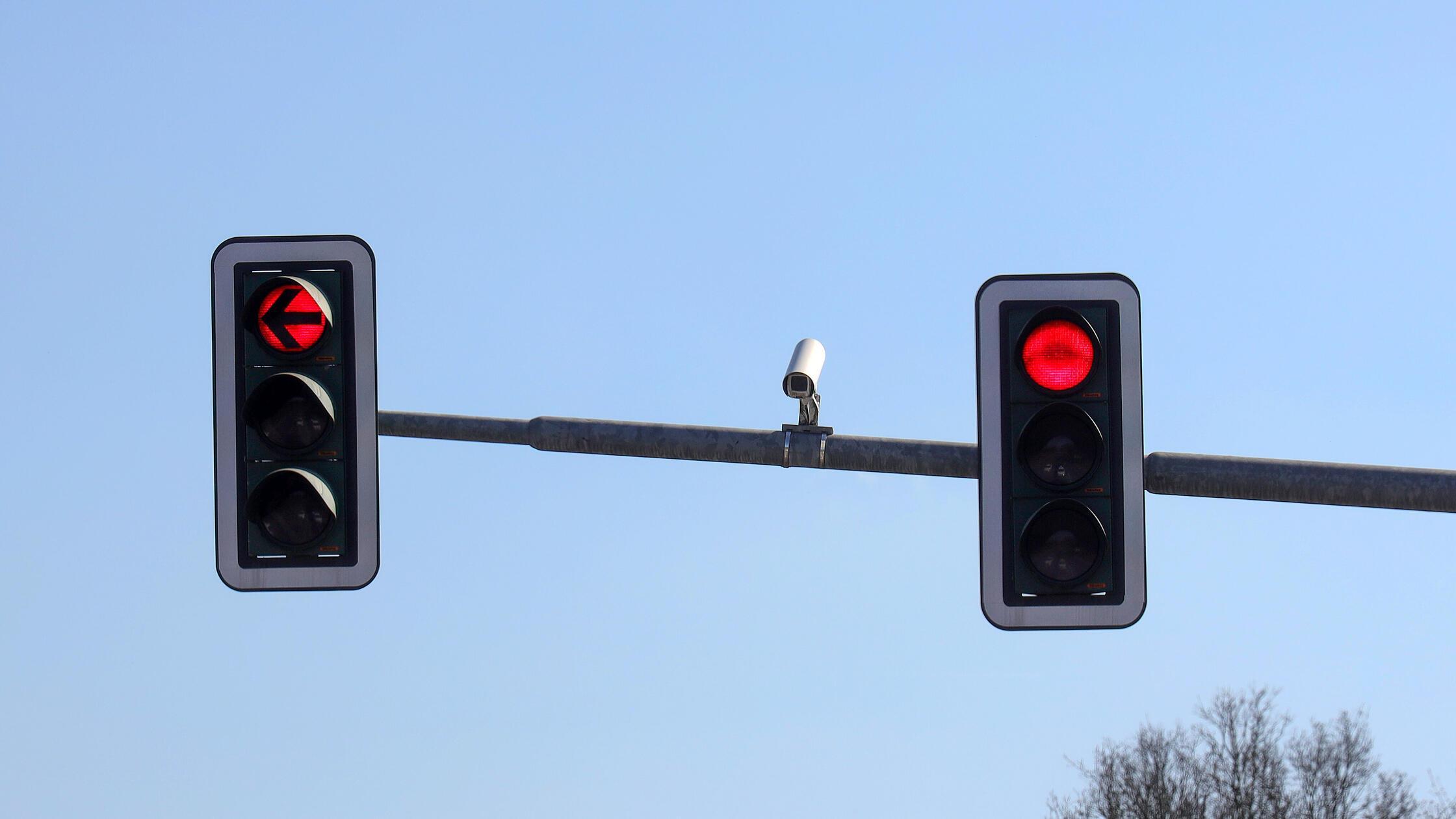 Dauerrote Ampel in Fürth: Kurzzeitige Vollsperrungen auf der Rothenburger und Schwabacher Straße