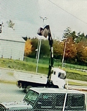 POL-PDTR: Verkehrsunfall mit Flucht