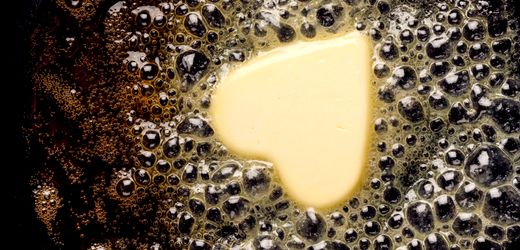 Gute Fette, schlechte Fette: Was nehmen wir fürs Braten, Backen oder das Frühstücksbrot? – Podcast