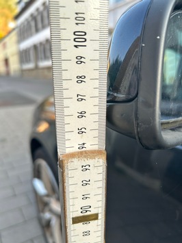 POL-PIKUS: Verkehrsunfallflucht – roter Toyota gesucht