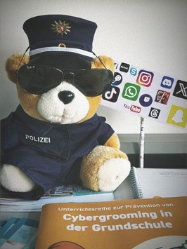 POL-HL: HL- PD Lübeck / Gefahren der digitalen Kommunikation – Polizeidirektion Lübeck bietet Workshop für vierte Klassen an