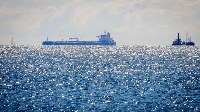 Greenpeace: Öltanker der Schattenflotte Gefahr für Ostsee