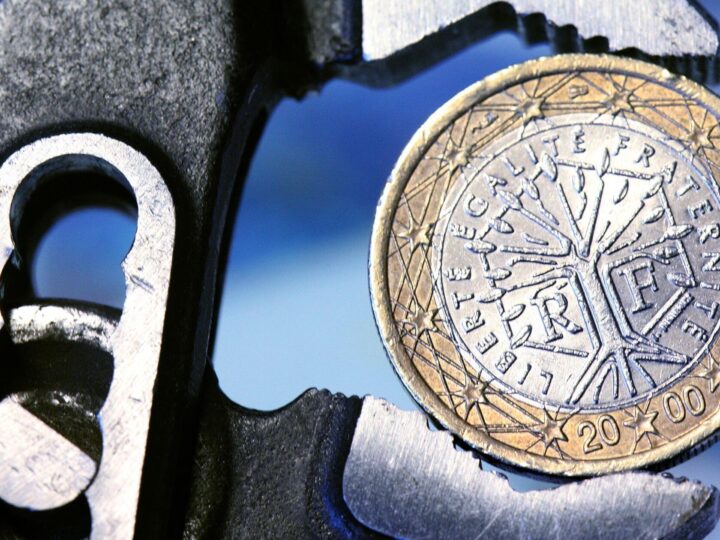 Dauerkrise in Paris – wie gefährdet ist die Eurozone?