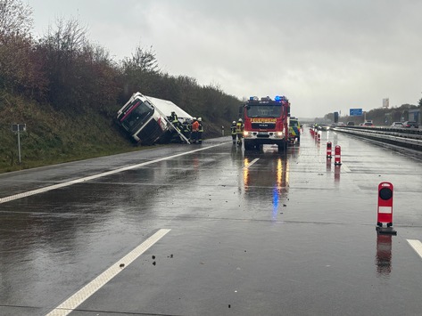 FW-ROW: Verkehrsunfall auf der A1 – Feuerwehr und Rettungsdienst im Einsatz