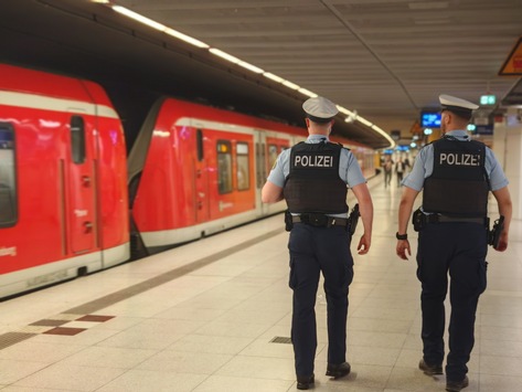 BPOL-HH: Bedrohung und Belästigung auf sexueller Basis in Hamburger S-Bahn-