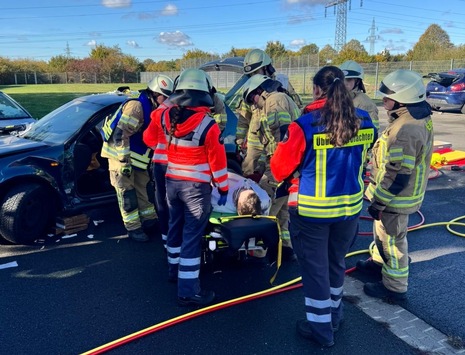 FW Lehrte: Feuerwehr Ahlten übt gemeinsam mit dem DRK und den Maltesern