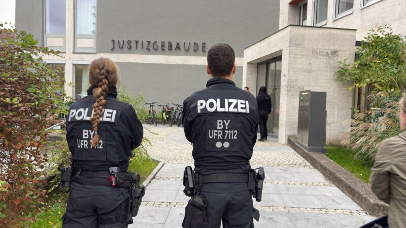 Messerangriff in Aschaffenburg: Anwalt spricht von psychischer Erkrankung